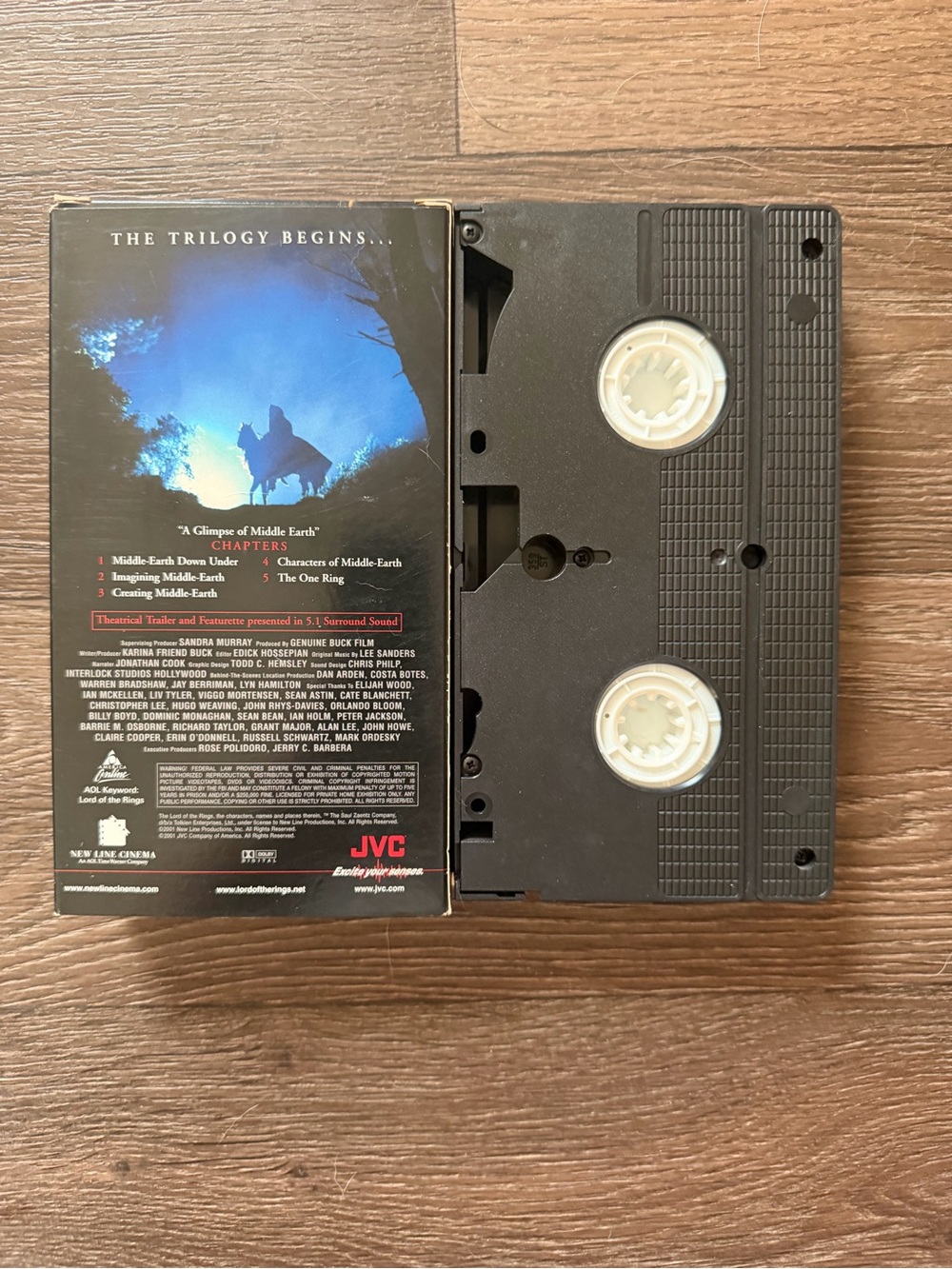 The Lord of the Rings: The Fellowship of the Ring VHS Tape - Picture 5 of 5